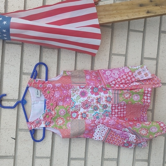 Pink dress/flowers - Picture 6 of 12